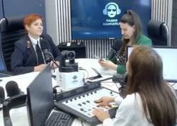 Canlı yayım vaxtı zəlzələ oldu - Aparıcılar studiyadan belə qaçdılar - VİDEO