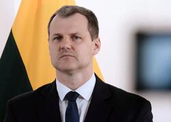 Bu ölkənin baş naziri qardaşı arvadına görə istefa verdi
