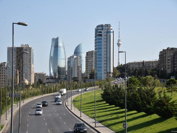Sovetskinin yerində “yaşıl” ümid: Bakı sakinləri Mərkəzi Parkla bağlı fikirlərini bölüşür - FOTO