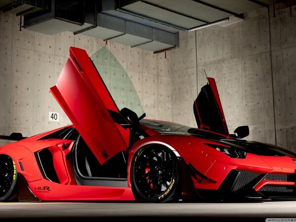 Azərbaycanda ata 5 yaşlı qızına “Lamborghini” ALDI - VİDEO
