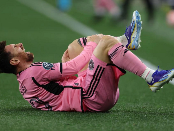 Messi zədələndi
