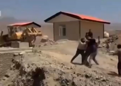 İran dövlət televiziyasının canlı yayımında DAVA - <span class="color_red">VİDEO</span>