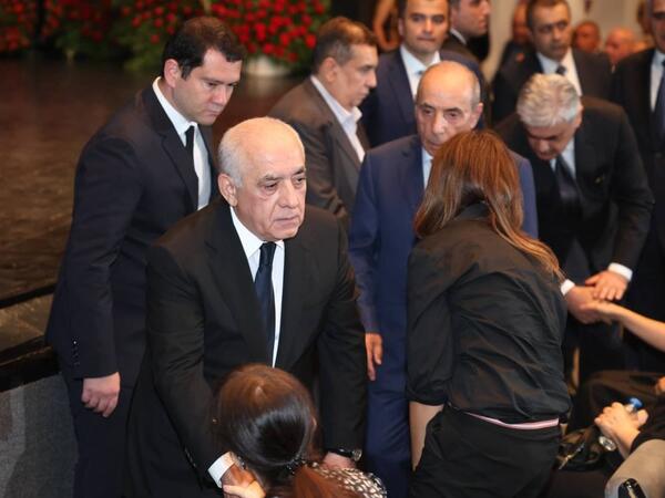 Vida mərasiminə Əli Əsədov da qatıldı - <span class="color_red">FOTOlar</span>