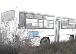 Sərnişin avtobusu yanacaqdoldurma məntəqəsinə çırpıldı