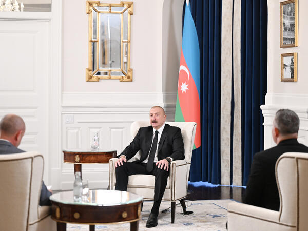 İlham Əliyev Vaşinqtonda Azərbaycanın media nümayəndələrinə müsahibə verib - FOTO