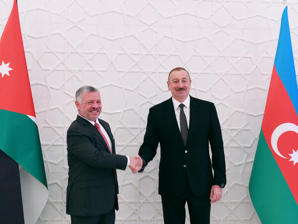 İordaniya Kralı Prezident İlham Əliyevə zəng edib