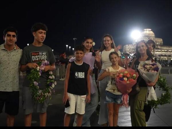 Gimnastlarımız Vətənə qayıdıblar - <span class="color_red">VİDEO</span>