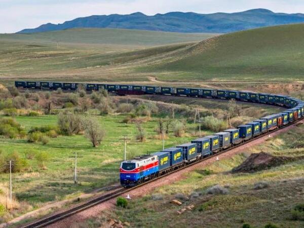 Azərbaycan ərazisindən keçən dəhlizlərdə daşınan yüklərin həcmi 16 milyon tonu ötüb