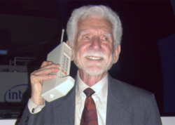 Bu köhnə telefonu 20 min manata sata bilərsiniz - <span class="color_red">FOTO</span>