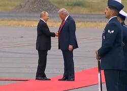 29 sm boy fərqi belə olmur - Putin-Tramp görüşündə müəmma