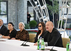 İlham Əliyev və Mehriban Əliyevanın Kəlbəcər sakinləri ilə səmimi söhbəti - <span class="color_red">FOTO</span>