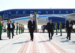 Azərbaycan Prezidenti İlham Əliyev Türkmənistana işgüzar səfərə gedib - FOTO