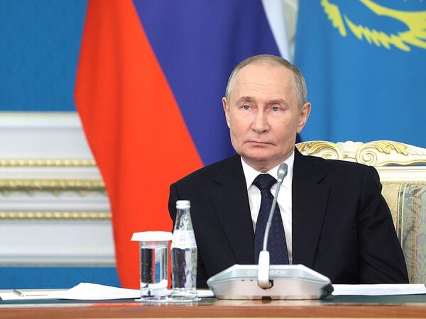 Vladimir Putin Birinci vitse-prezident Mehriban Əliyevanı təbrik edib