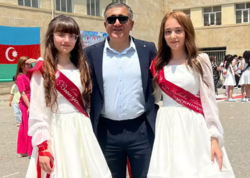 İki qızı da tələbə oldu