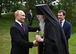 Putinlə görüşdüyünə görə ÜZR İSTƏDİ