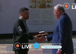 Zelenski Trampın nümayəndəsini ordenlə təltif etdi - <span class="color_red">VİDEO</span>
