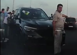 Bakıda yük maşını ilə BMW toqquşdu - <span class="color_red">VİDEO</span>