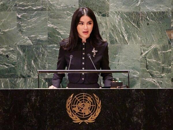 Saida Mirziyoyeva Mehriban Əliyevanı təbrik edib