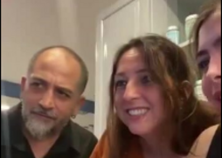 Gənc qız universitetə qəbul ola bilmədi, ailəsinin reaksiyası gündəm oldu - <span class="color_red">VİDEO</span>