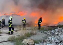Sumqayıtda karton məmulatları zavodunda yanğın olub - <span class="color_red">VİDEO - FOTO</span>