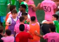 Suarez rəqib məşqçiyə hücum çəkdi - <span class="color_red">VİDEO</span>