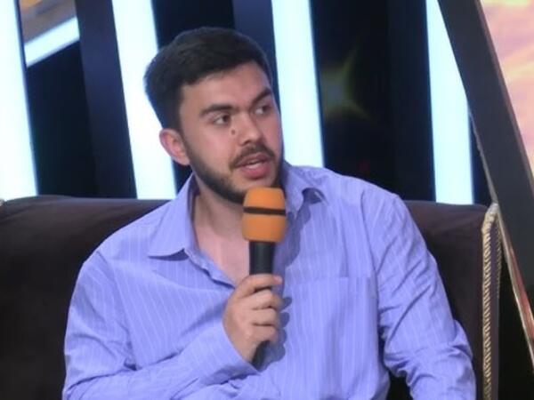 Tanınmış müğənni ağır qəzaya düşdü - &quot;Maşının yarısı yoxdur...&quot; - <span class="color_red">FOTO</span>