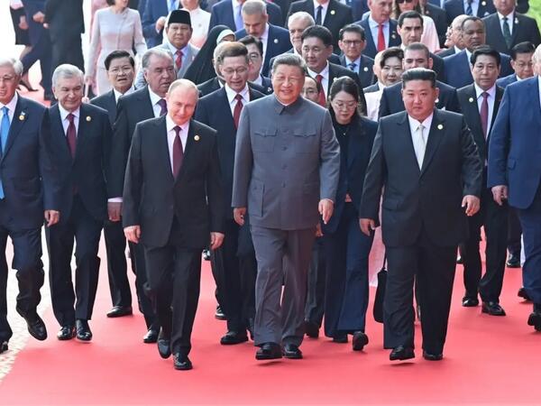 Putin və Si Cinpin arasında diqqətçəkən “ölümsüzlük” dialoqu