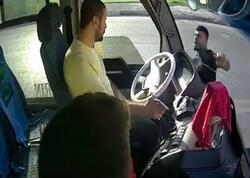Avtobus sürücüsünü bıçaqladı - Anbaan görüntülər