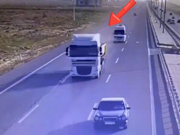Yol polisindən bu sürücülərə XƏBƏRDARLIQ - <span class="color_red">VİDEO</span>