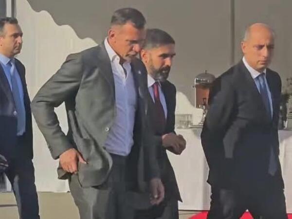 Andrey Şevçenko Bakıya gəldi