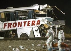 Meksikada qatar avtobusu iki yerə böldü - <span class="color_red">ANBAAN VİDEO</span>