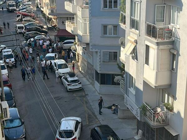İzmirdə polis idarəsinə hücum edən şəxsin İŞİD-lə əlaqəsi üzə çıxdı