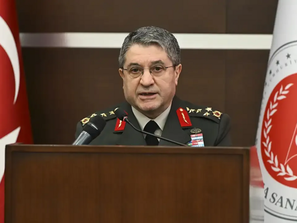 Selçuk Bayraktaroğlu Azərbaycana gələcək