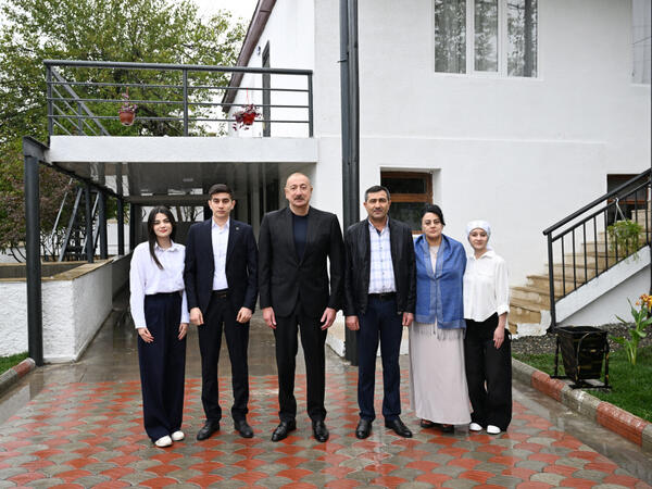 İlham Əliyev Hadrut qəsəbəsində olub - FOTO