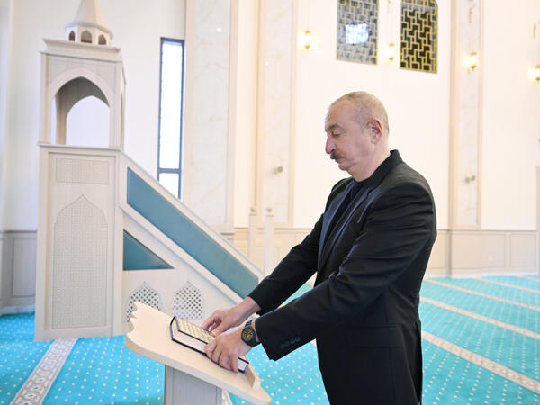 Hadrutda inşa edilmiş məscidin açılışı olub - FOTO