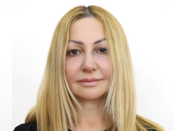 Bakıda xanım alimin yaşı 9 il kiçildildi - Məhkəmədə iddia qaldırdı