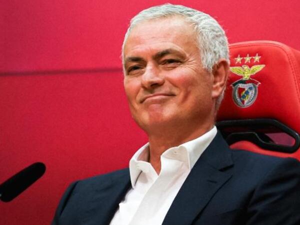 Mourinyo &quot;Fənərbaxça&quot;ya söz atdı, &quot;Benfika&quot;nın &quot;Qarabağ&quot;a uduzmasına toxundu