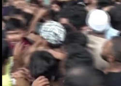 iPhone 17 almaq üçün növbədə DAVA - polislər gəldi - <span class="color_red">VİDEO</span>