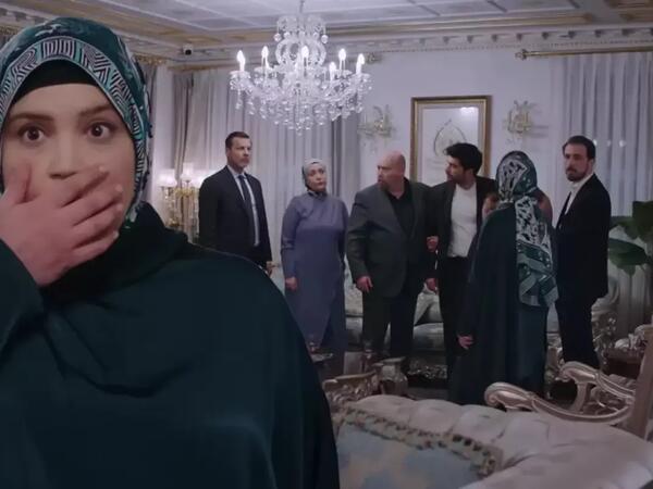Məşhur serialın aktrisası çəkiliş zamanı ədəbsiz hərəkət edib? - açıqlama - <span class="color_red">FOTO</span>
