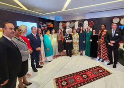 Leyla Əliyeva və Arzu Əliyeva Nyu-Yorkda sərgidə iştirak ediblər - FOTO