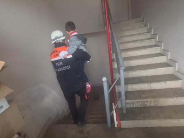 Güclü yanğın məhdudlaşdırılıb, sakinlər təxliyə edilib - <span class="color_red">VİDEO - FOTO</span>