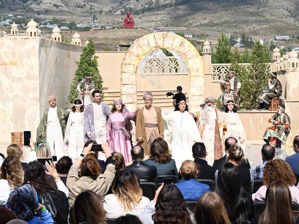 Nəsimi festivalı şairin doğma diyarı Şamaxıda davam edir - FOTO