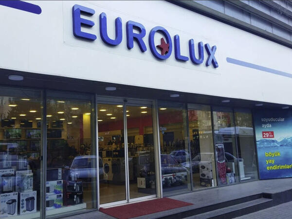 “Eurolux”un rəhbəri evini satdı - 289 min manatı işçisi ələ keçirdi