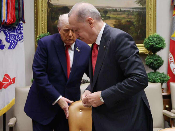 Trampdan Ərdoğana jest - Hörmətini belə göstərdi... - FOTO
