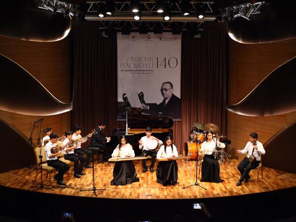 Beynəlxalq Muğam Mərkəzində “Gənclərə dəstək” layihəsi iştirakçılarının konserti təqdim edilib - FOTO