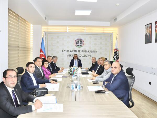 Vəkillər Kollegiyası Rəyasət Heyətinin növbəti iclası keçirilib - FOTO
