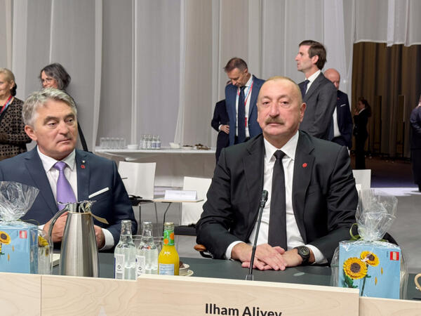 Prezident “Avropa Siyasi Birliyi”nin 7-ci Zirvə toplantısının açılış plenar sessiyasında iştirak edir - FOTO