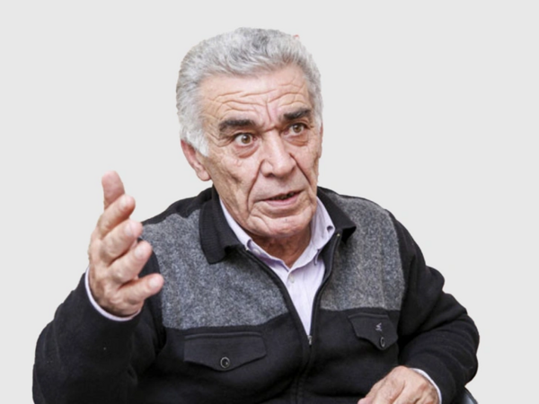 Tanınmış şairin vəziyyəti ağırlaşdı