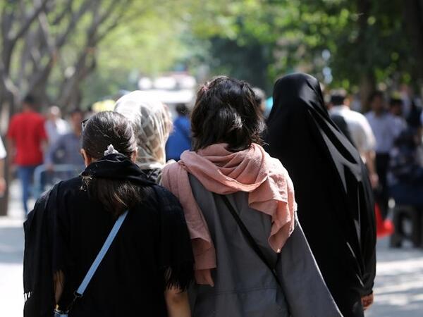 Hicab qanunun ləğvindən sonra Tehran küçələri - <span class="color_red">VİDEO</span>