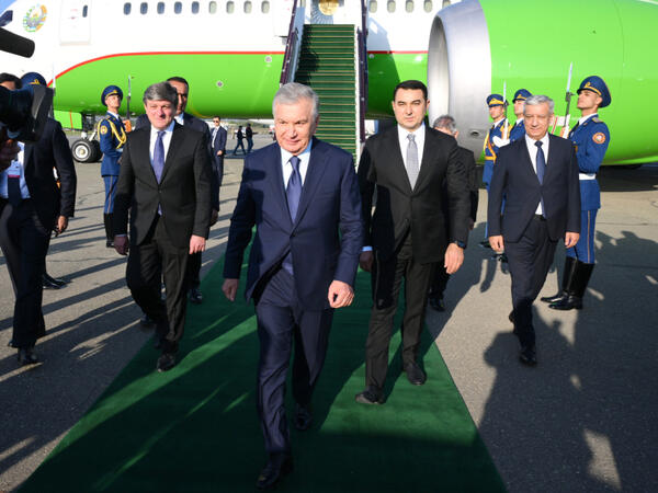 Özbəkistan Prezidenti Şavkat Mirziyoyev Azərbaycanda səfərdədir - FOTO